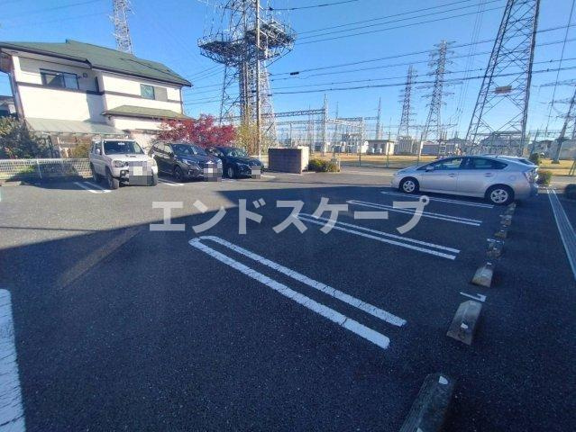 ジェルメⅡの駐車場|高崎、前橋のお部屋探しはエンドスケープまで！お客様の理想お聞かせ下さい♪