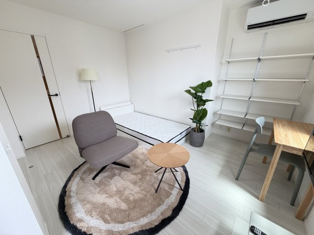 Ｍａｉｓｏｎ　Ｓａｒｋｌａｎｄ　メゾンサークランドの洋室|★洋室★家具家電付きの物件です★