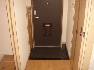 アーバン　ルピナスの玄関|玄関
