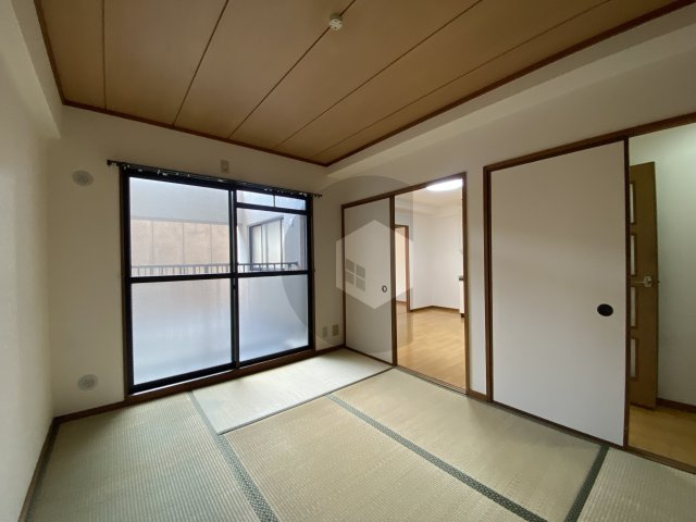 グロースパシフィック長田の和室
