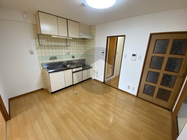 グロースパシフィック長田の居間・リビング