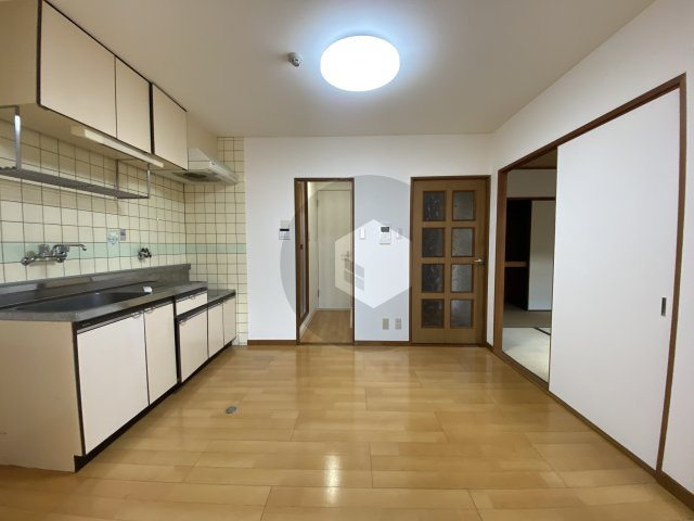 グロースパシフィック長田の内装