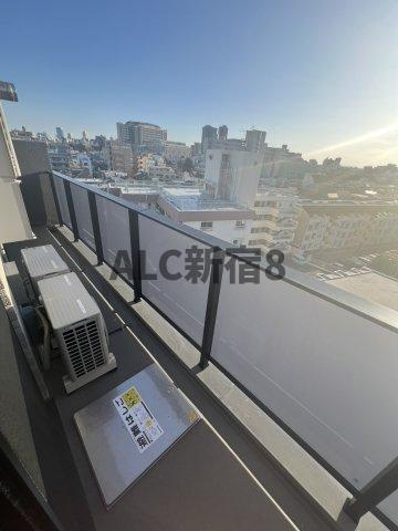 ルーブル中板橋六番館 のバルコニー