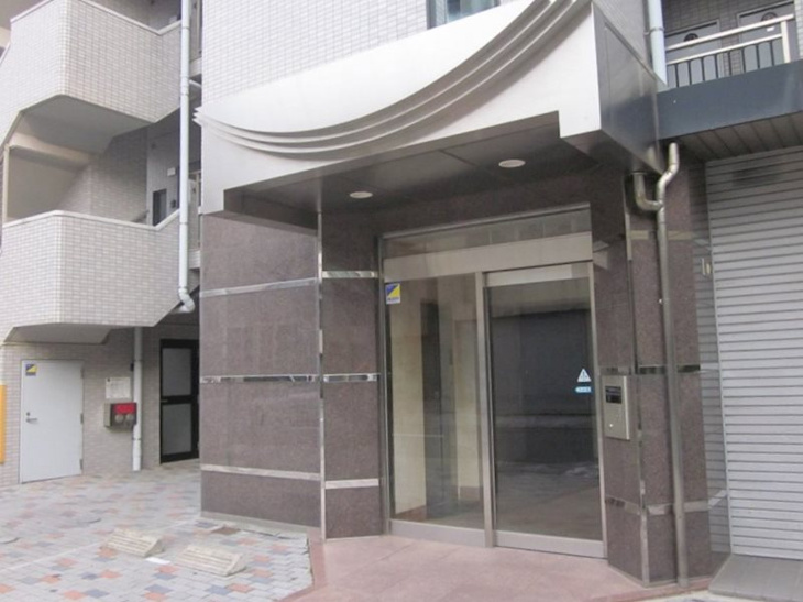 【エントランス】コアレジデンス 