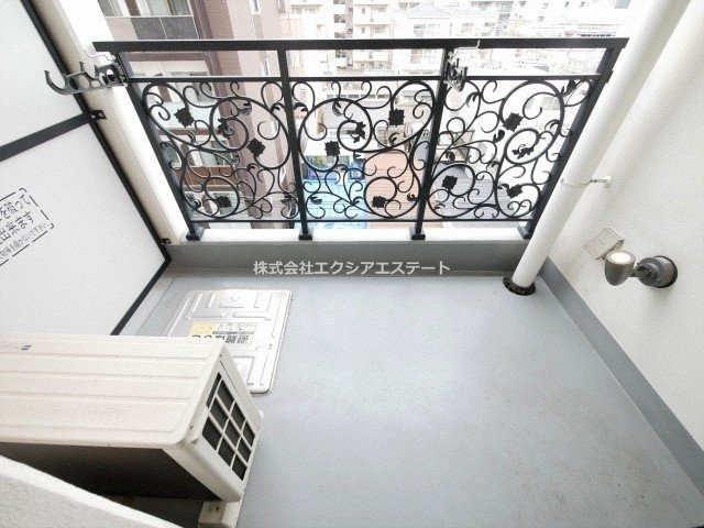 StoRKResidence昭和町のバルコニー
