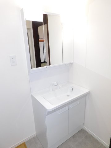 稲沢市田代１丁目の中古一戸建の独立洗面台|◇洗面脱衣室◇　　洗面化粧台新品交換　（令和８年５月リフォーム済）　