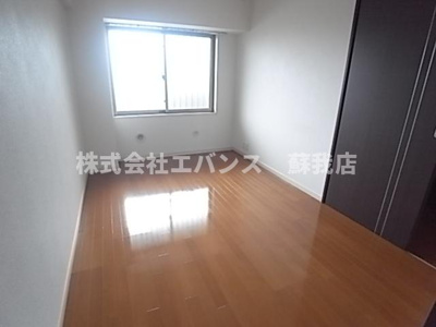  | クイーンズレゾン末広