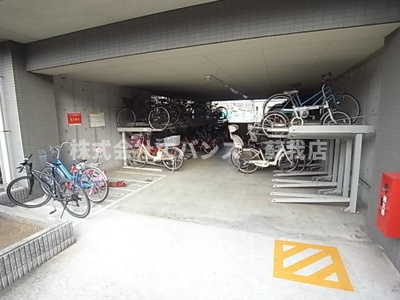  | クイーンズレゾン末広