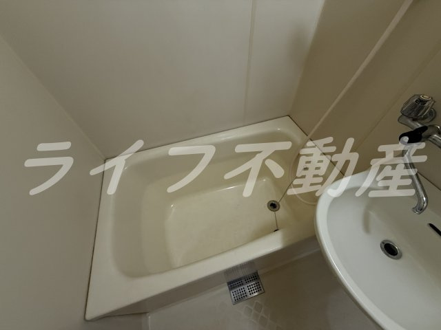 メゾン大和枚岡の浴室|お風呂で日々の疲れを落としましょう