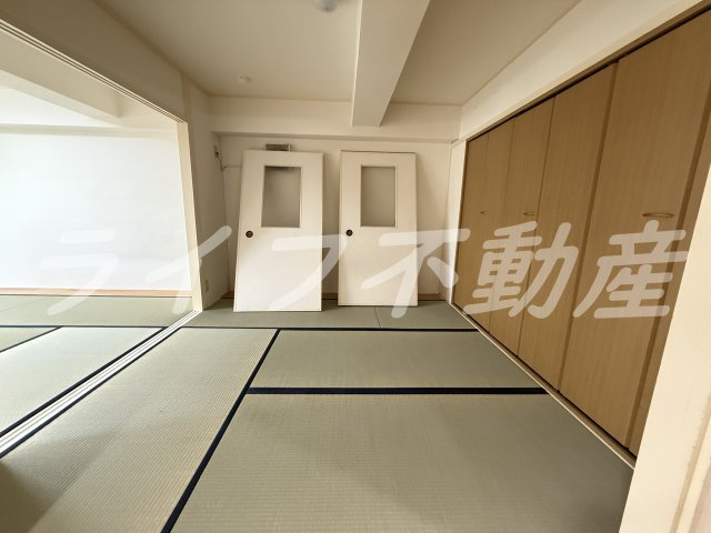 メゾン大和枚岡の居間・リビング|居間です