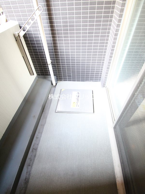 メイクスデザイン横浜阪東橋のバルコニー