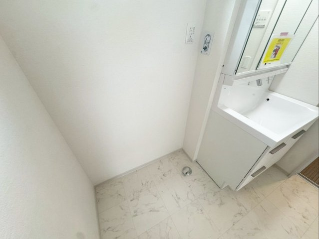 糟屋郡粕屋町仲原　新築戸建　1・2号棟のランドリースペース|室内洗濯機置き場です！
