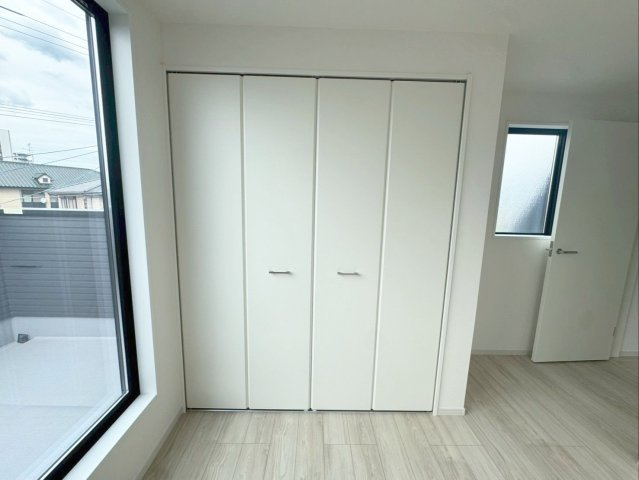 糟屋郡粕屋町仲原　新築戸建　1・2号棟の収納|【3階】衣類などをしっかりと収納できるクローゼット付きです！