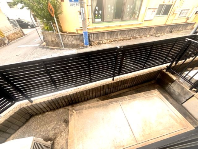 ポミエ六甲のバルコニー