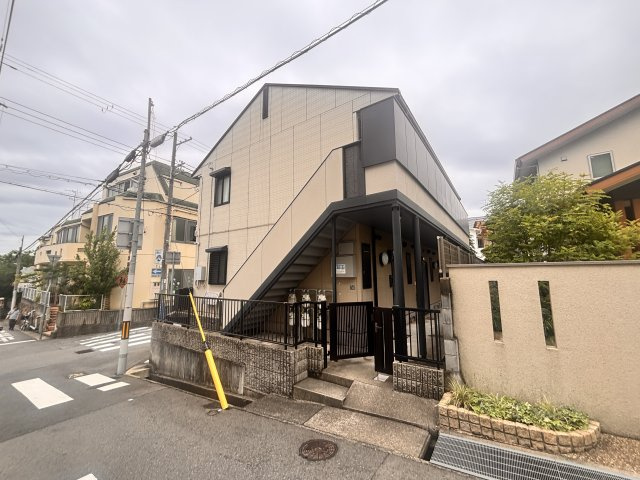 ポミエ六甲の外観