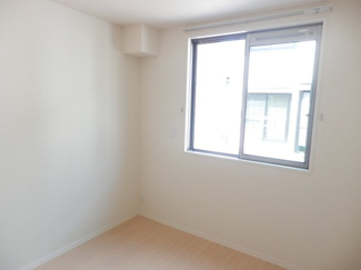【子供部屋】 | シャーメゾン橋本Ⅱ | 新しいアパートで１階の２LDKは少なくなってきましたね。小さなお子様がおられる方は１階ですと気を遣わなくてすむのが良いですね！