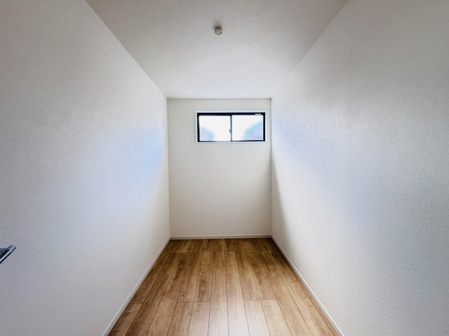柏市柏の葉２丁目新築戸建（柏の葉12期）の収納|2Fウォークインクローゼット