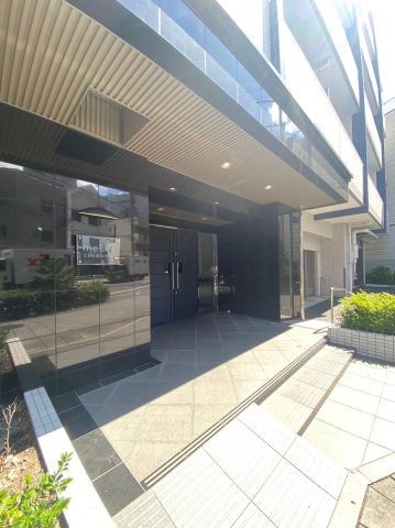 meLiV鶴舞　名古屋市賃貸　仲介手数料無料のエントランス