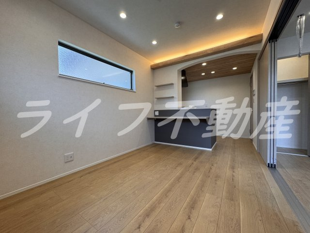 Grace下六万寺町の居間・リビング|ゆったりとした居間です