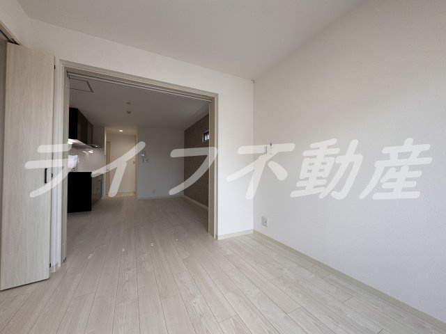 フォレストクリエオーレ枚岡壱番館の洋室|使い勝手のいい洋室です