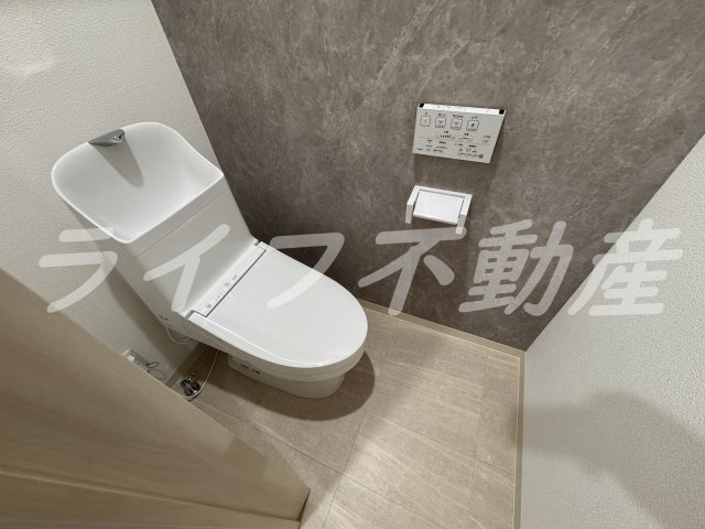 フォレストクリエオーレ枚岡壱番館のトイレ|ゆったりとした空間のトイレです