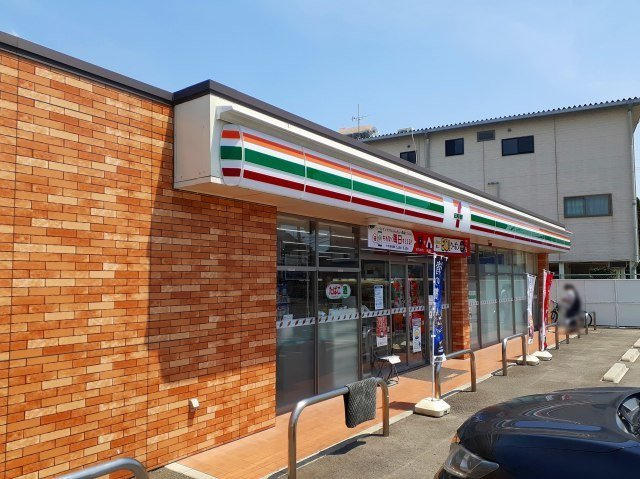 ガーデニアの周辺|セブンイレブン壺川１丁目店まで500m