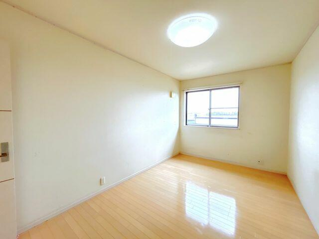 宇都宮市江曽島町　3ＳＬＤＫ　中古住宅の洋室