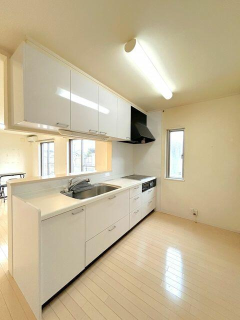 宇都宮市江曽島町　3ＳＬＤＫ　中古住宅のキッチン