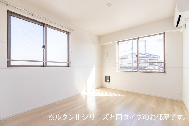 セントラルガーデンハウスの居間・リビング|ゆったり過ごせる居間です
