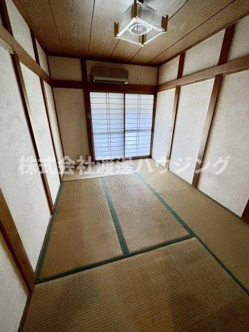 石原町貸家の和室
