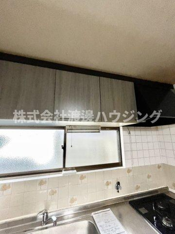 石原町貸家のキッチン