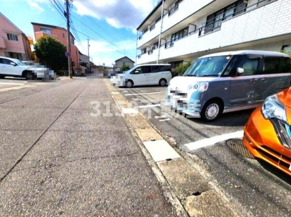 sans　souci　HIROの駐車場