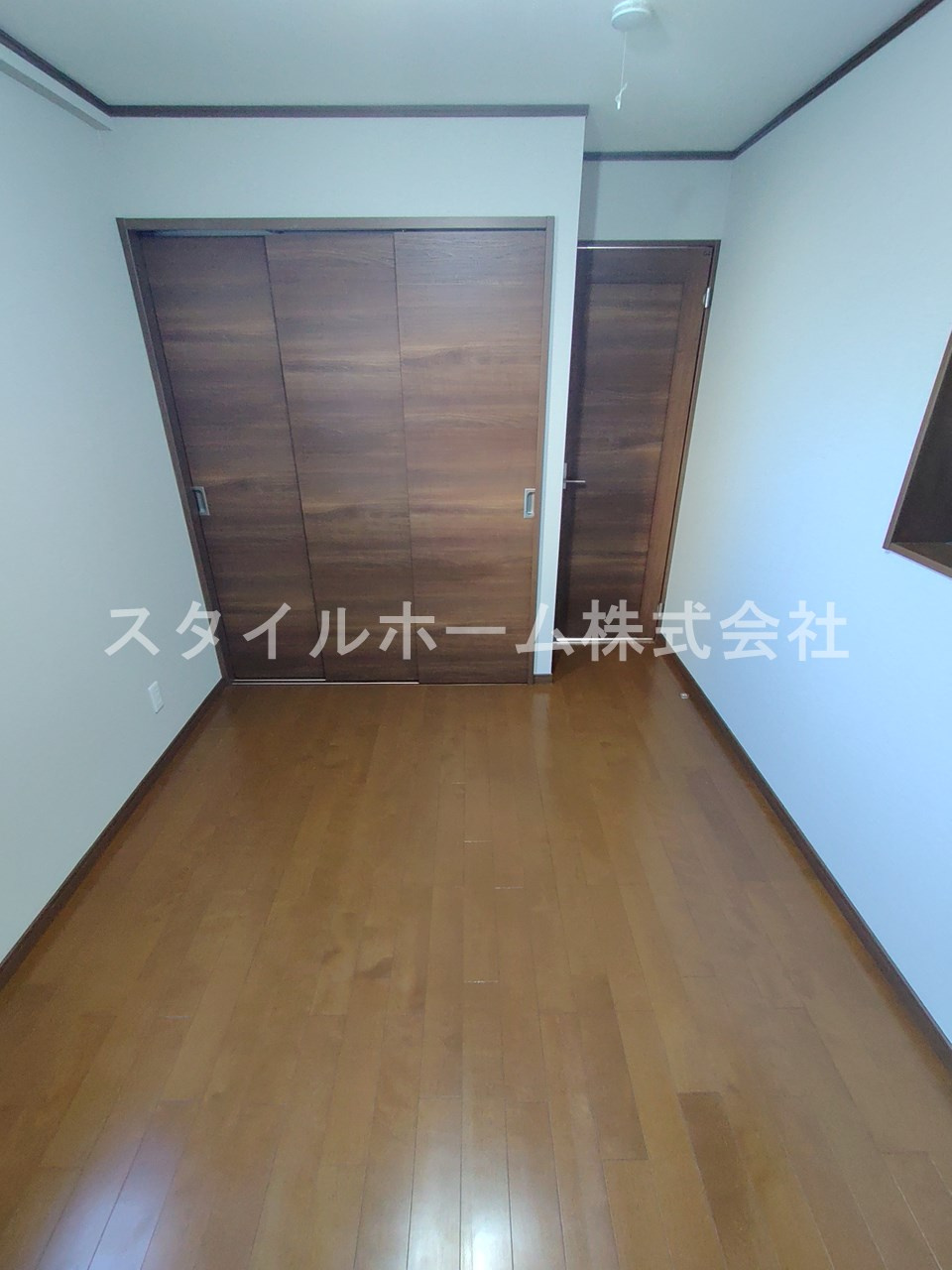 GRASTAの居間・リビング