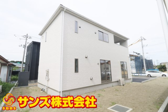 須賀川市影沼町　　　１号棟　　須賀川第１小学校、須賀川第１中学区の外観|南西側から見た外観♪