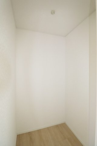 須賀川市影沼町　　　3号棟　　須賀川第１小学校、須賀川第１中学区の収納|※同社施工例