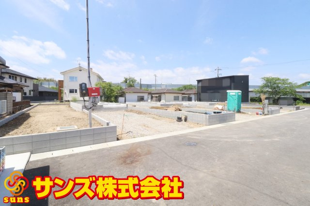 須賀川市影沼町　　　3号棟　　須賀川第１小学校、須賀川第１中学区の外観|南東側から見た区画全体♪