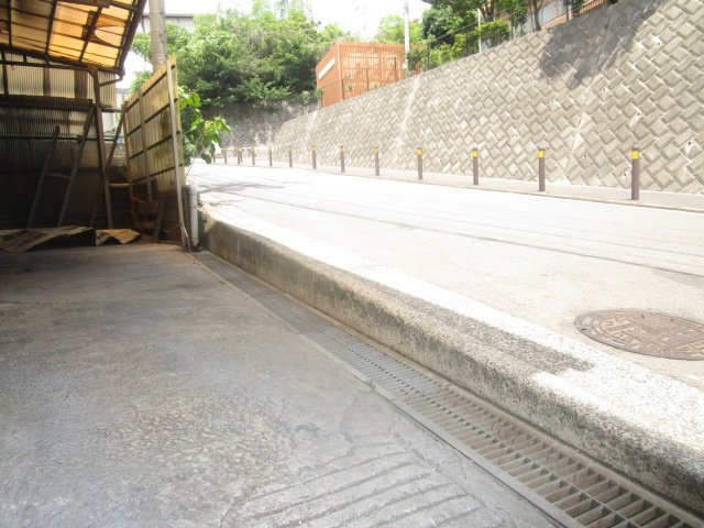 横浜市港北区新吉田町の倉庫