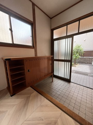 【玄関】 | 東島田町貸家