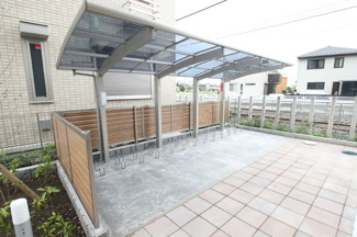 屋根付き駐輪場