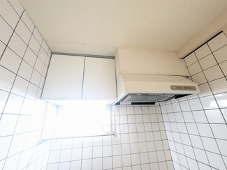 ★敷地内駐車場★（空き状況・使用料等詳細はご確認下さい）