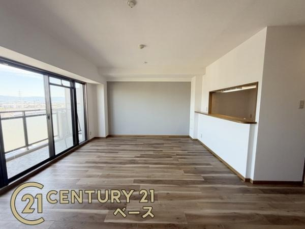 ユニライフ郡山１号館の居間・リビング|■暖かみある居心地の良い空間が広がります！