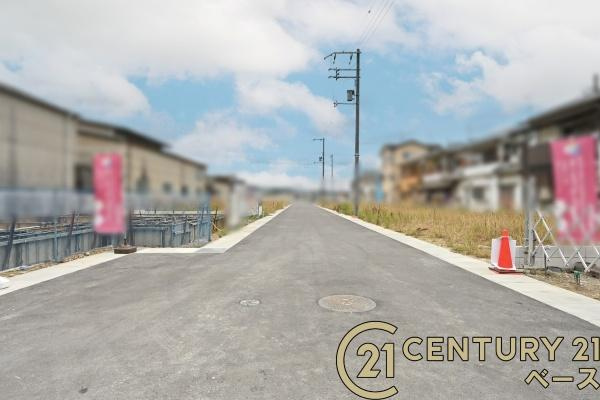 ファーストタウン忌部町 １号地 ／新築一戸建の前面道路含む現地写真