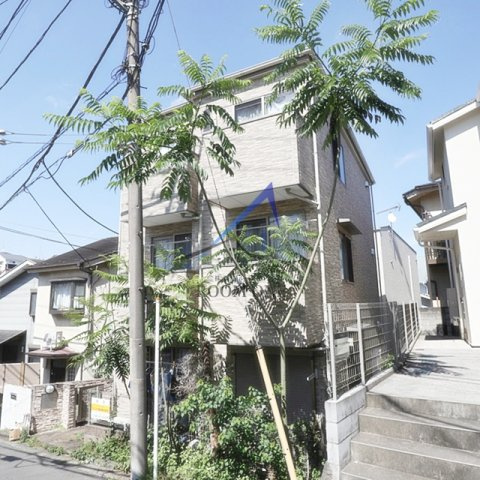 アズール坂下