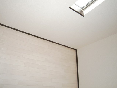 【内装】 | クレイノサンライズステージ | 階段脇の納戸