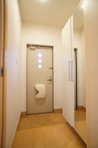 ブレシアＢの玄関