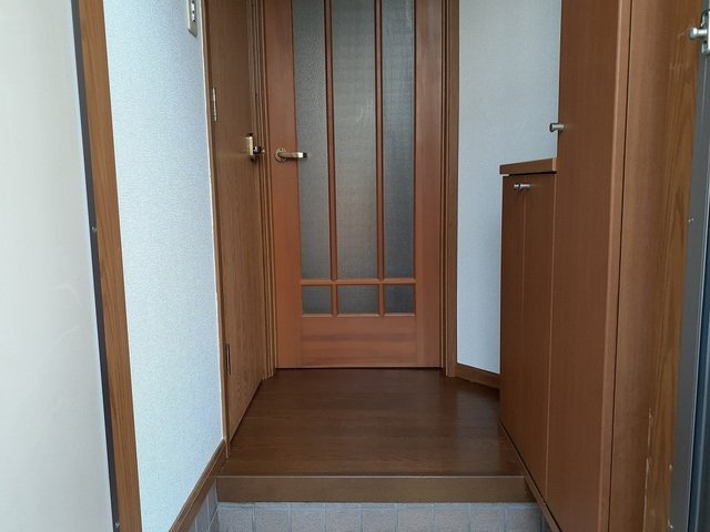 ルミエール　Ａの玄関