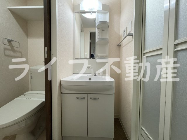 Luxe布施北Ⅱの独立洗面台|独立洗面化粧台付き