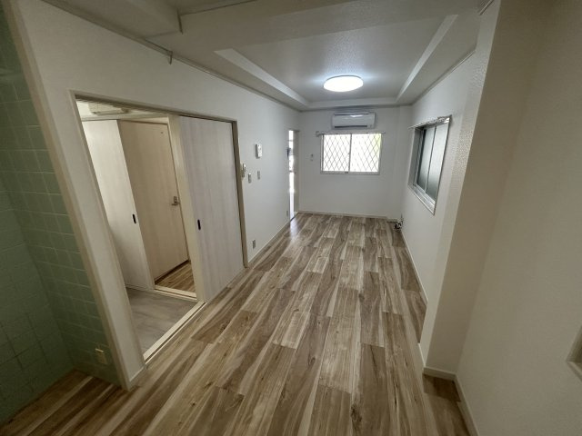 【居間・リビング】 | はびきの2丁目戸建て事務所店舗