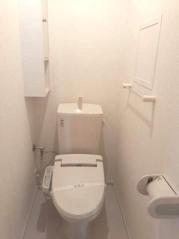 インフィニティのトイレ|清潔感のあるトイレです