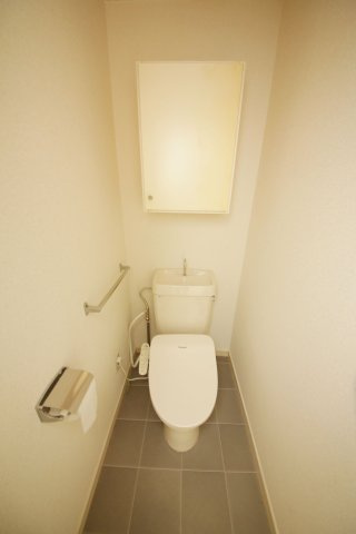 Maison Sakaeのトイレ